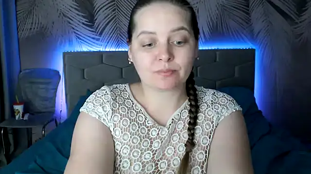 Snapshot of uliastar chatting on 01.18.25 uliastar online show from 01.18.25