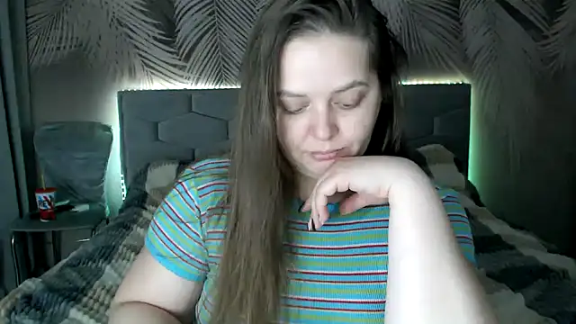 Snapshot of uliastar chatting on 01.24.25 uliastar online show from 01.24.25