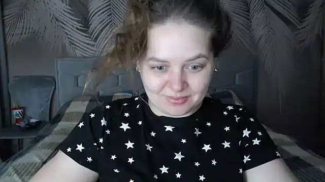 Snapshot of uliastar chatting on 01.30.25 uliastar online show from 01.30.25