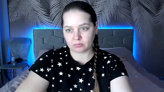 Snapshot of uliastar chatting on 02.07.25 uliastar online show from 02.07.25