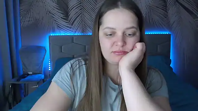 Snapshot of uliastar chatting on 02.15.25 uliastar online show from 02.15.25