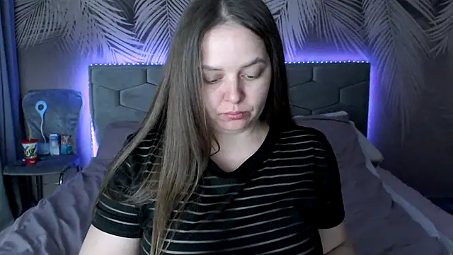 Snapshot of uliastar chatting on 03.19.25 uliastar online show from 03.19.25