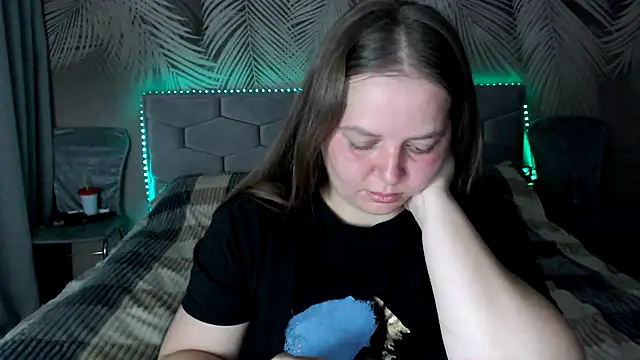 Snapshot of uliastar chatting on 09.24.25 uliastar online show from 09.24.25