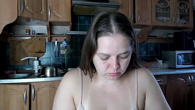 Snapshot of uliastar chatting on 10.11.25 uliastar online show from 10.11.25