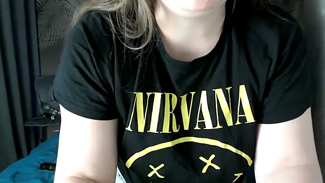 Snapshot of uliastar chatting on 11.26.25 uliastar online show from 11.26.25