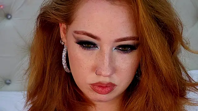 Snapshot of TinaBrook chatting on 01.31.25 TinaBrook online show from 01.31.25