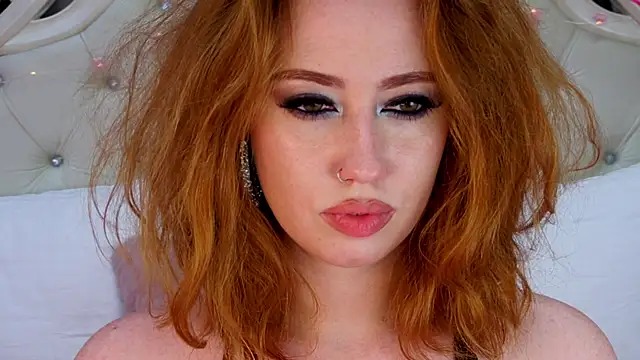 Snapshot of TinaBrook chatting on 02.06.25 TinaBrook online show from 02.06.25