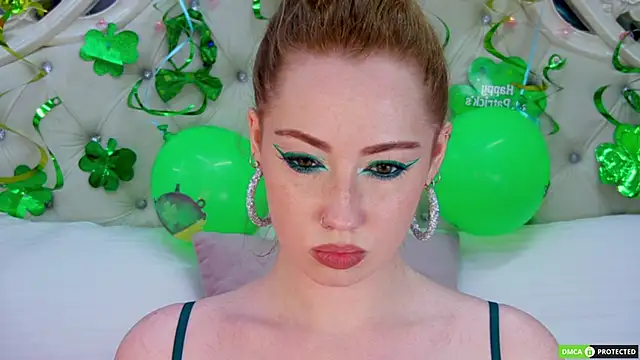 Snapshot of TinaBrook chatting on 03.17.25 TinaBrook online show from 03.17.25