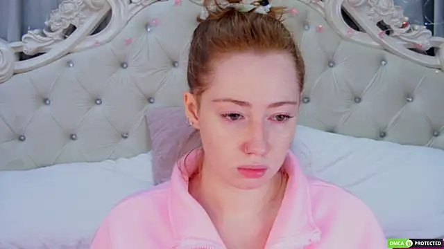 Snapshot of TinaBrook chatting on 03.21.25 TinaBrook online show from 03.21.25