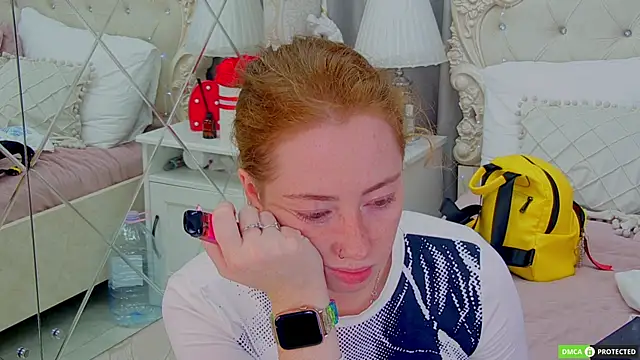 Snapshot of TinaBrook chatting on 09.18.25 TinaBrook online show from 09.18.25