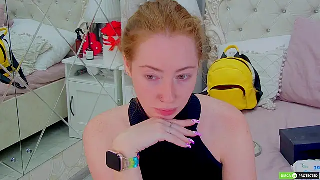 Snapshot of TinaBrook chatting on 09.24.25 TinaBrook online show from 09.24.25