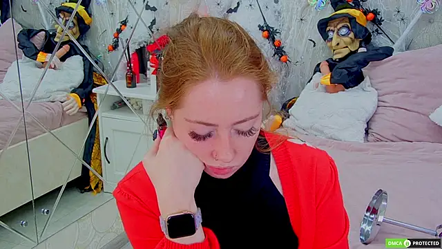 Snapshot of TinaBrook chatting on 10.16.25 TinaBrook online show from 10.16.25