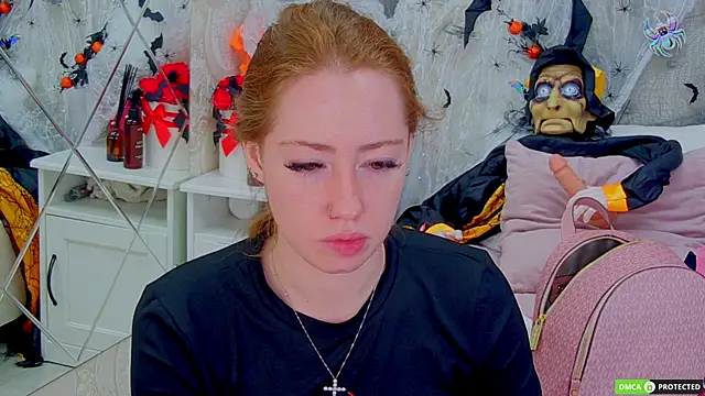 Snapshot of TinaBrook chatting on 10.23.25 TinaBrook online show from 10.23.25