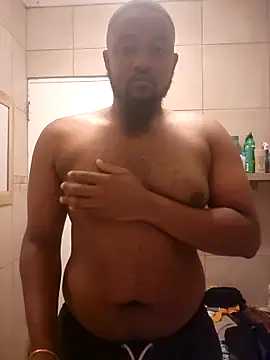 Snapshot of douksm chatting on 03.18.25 douksm online show from 03.18.25