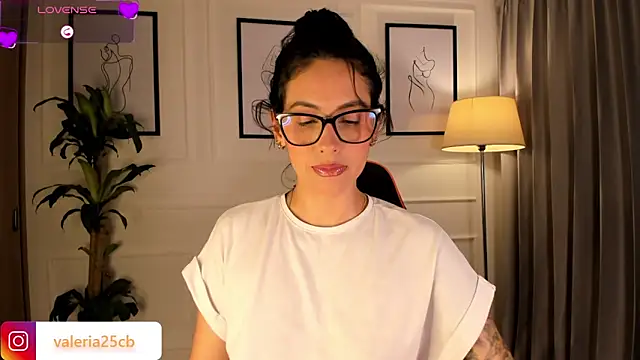 valeriia25  online show from 02.04.25