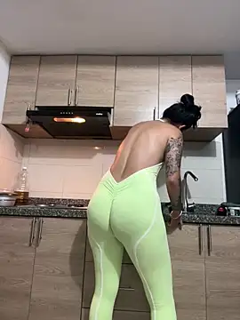 valeriia25  online show from 11.26.25