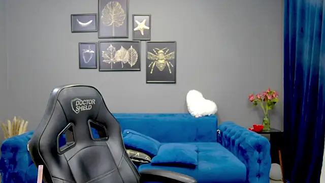 Snapshot of Katewalker_ chatting on 03.06.25 Katewalker online show from 03.06.25