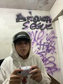 Snapshot of Magosupreme chatting on 02.17.26 Magosupreme online show from 02.17.26