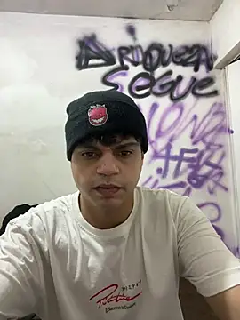 Snapshot of Magosupreme chatting on 02.18.26 Magosupreme online show from 02.18.26