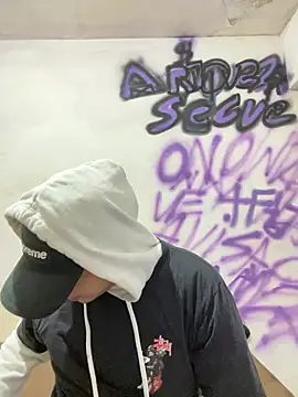 Snapshot of Magosupreme chatting on 03.15.26 Magosupreme online show from 03.15.26