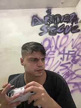 Snapshot of Magosupreme chatting on 03.29.26 Magosupreme online show from 03.29.26