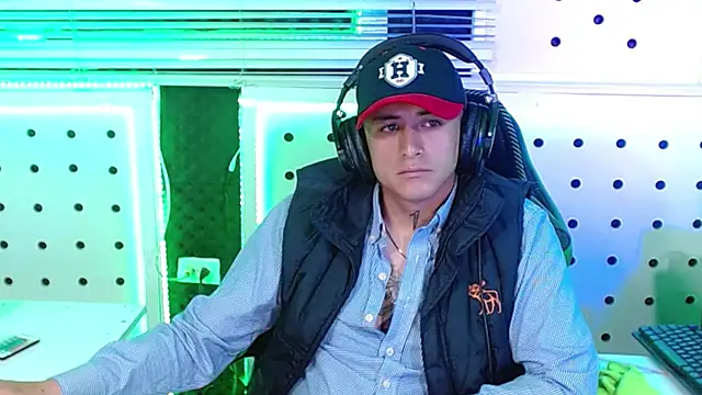 Darko0717 online show from 11.23.25