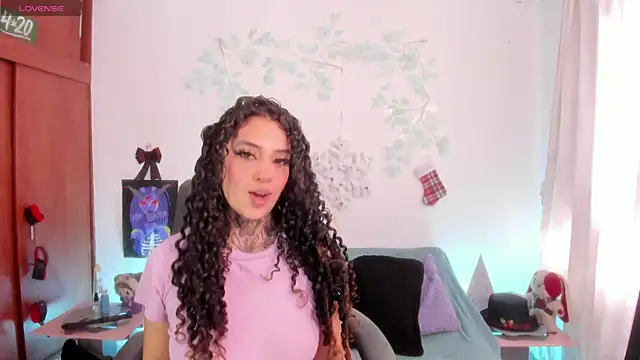 Cata green online show from 12.14.25