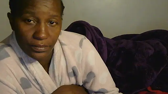 sluttylaura21 online show from 10.01.25