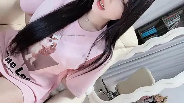 Snapshot of Serena-AU chatting on 11.29.25 Serena-AU online show from 11.29.25