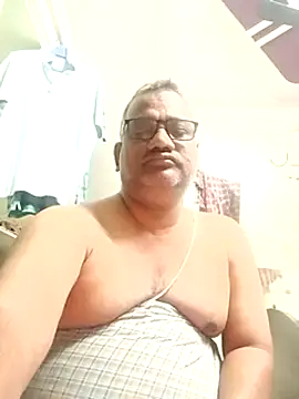 Snapshot of StarPacifist6 chatting on 12.26.24 StarPacifist6 online show from 12.26.24