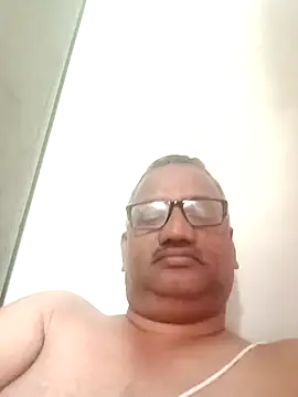 Snapshot of StarPacifist6 chatting on 03.10.25 StarPacifist6 online show from 03.10.25