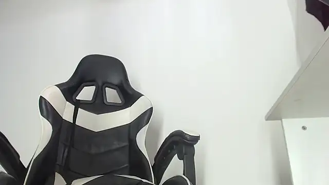 Snapshot of Camila_Darks chatting on 12.03.24 Camila Darks online show from 12.03.24