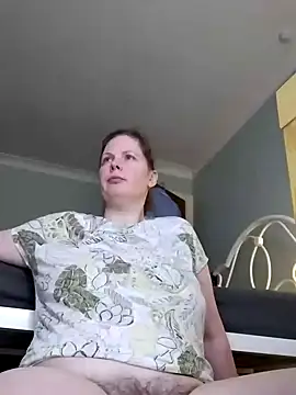 Snapshot of xxSexyBushLinnxx chatting on 12.05.24 xxSexyBushLinnxx online show from 12.05.24