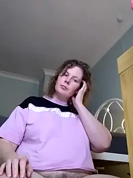 Snapshot of xxSexyBushLinnxx chatting on 12.11.24 xxSexyBushLinnxx online show from 12.11.24