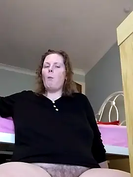 Snapshot of xxSexyBushLinnxx chatting on 12.27.24 xxSexyBushLinnxx online show from 12.27.24