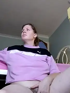 Snapshot of xxSexyBushLinnxx chatting on 01.07.25 xxSexyBushLinnxx online show from 01.07.25