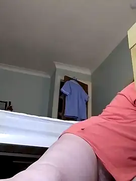 Snapshot of xxSexyBushLinnxx chatting on 01.13.25 xxSexyBushLinnxx online show from 01.13.25