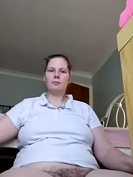 Snapshot of xxSexyBushLinnxx chatting on 01.21.25 xxSexyBushLinnxx online show from 01.21.25