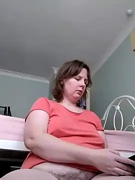 Snapshot of xxSexyBushLinnxx chatting on 01.24.25 xxSexyBushLinnxx online show from 01.24.25