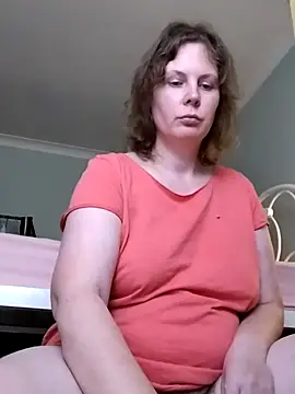 Snapshot of xxSexyBushLinnxx chatting on 01.25.25 xxSexyBushLinnxx online show from 01.25.25