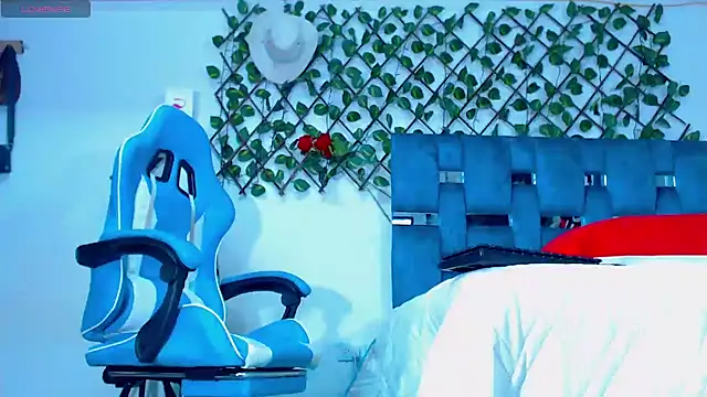 Snapshot of Hakim_prettynigg chatting on 12.01.24 Hakim prettynigg online show from 12.01.24