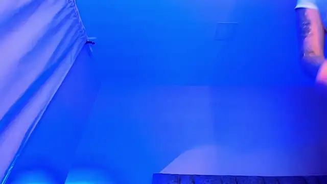 Snapshot of miia-smith97 chatting on 10.02.25 miia-smith97 online show from 10.02.25