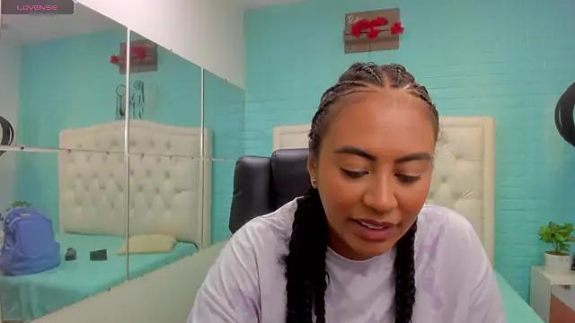 Snapshot of tracycum chatting on 01.23.25 tracycum online show from 01.23.25