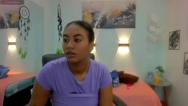 Snapshot of tracycum chatting on 01.28.25 tracycum online show from 01.28.25