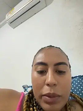 Snapshot of tracycum chatting on 11.14.25 tracycum online show from 11.14.25