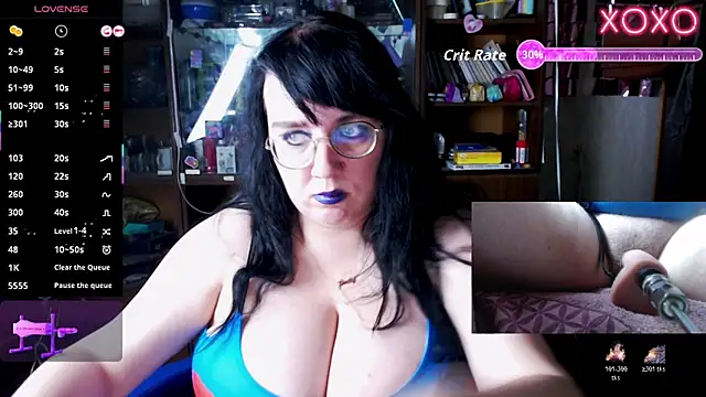 Snapshot of LeonaHarrison chatting on 11.29.25 LeonaHarrison online show from 11.29.25