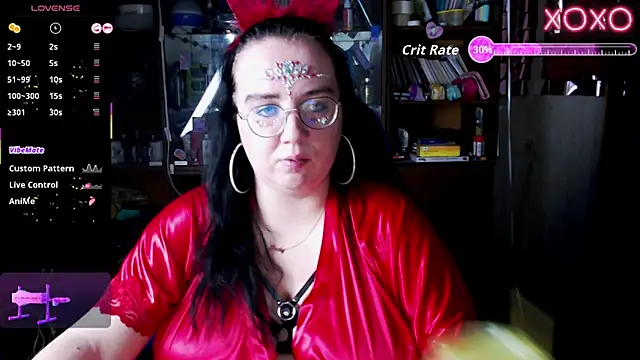 Snapshot of LeonaHarrison chatting on 11.30.25 LeonaHarrison online show from 11.30.25