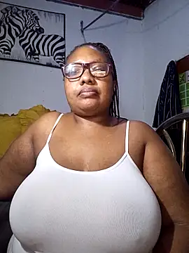 Snapshot of YELLOW_BONE chatting on 05.01.26 YELLOW BONE online show from 05.01.26