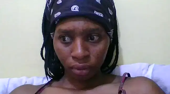 Snapshot of sabssexy chatting on 12.16.24 sabssexy online show from 12.16.24