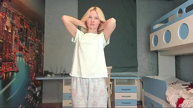 Masha 2002 online show from 04.24.26
